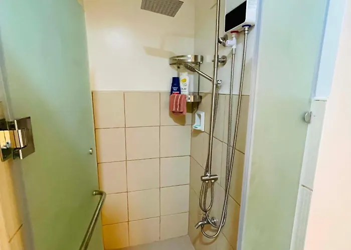 La Pieza Estrella 2br At Vine Residences, Manila, Philippines 4* Manila